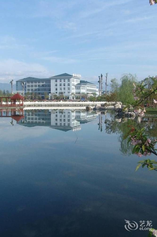 Jingyue Lake Hotel Dujiangyan Esterno foto